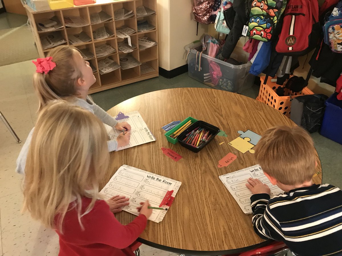 mrsgaerte's tweet photo. @satorileslie1 You are the master at classroom management! Every kinder in your room was engaged and working hard! Even the two groups that were not with a teacher! Amazing! #pawsandshare https://t.co/wpnLigs7DB