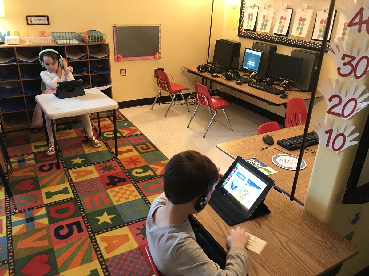 mrsgaerte's tweet photo. @satorileslie1 You are the master at classroom management! Every kinder in your room was engaged and working hard! Even the two groups that were not with a teacher! Amazing! #pawsandshare https://t.co/wpnLigs7DB