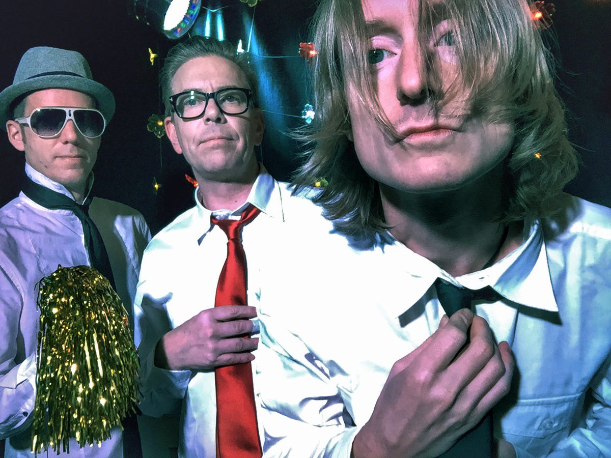 TheTwangmonkeys's tweet photo. @TheTwangmonkeys promos Marcos LosTrappos, Daniel Neuys &amp; @oliverblees 
#promos #twangmonkeys #thetwangmonkeys #fotos #photos https://t.co/CnRNT7GKNu
