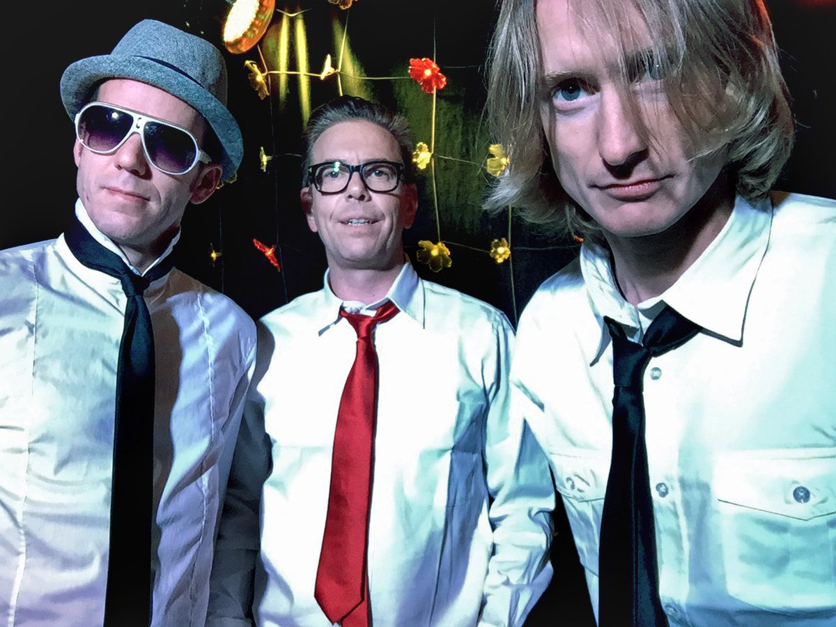 TheTwangmonkeys's tweet photo. @TheTwangmonkeys promos Marcos LosTrappos, Daniel Neuys &amp; @oliverblees 
#promos #twangmonkeys #thetwangmonkeys #fotos #photos https://t.co/CnRNT7GKNu