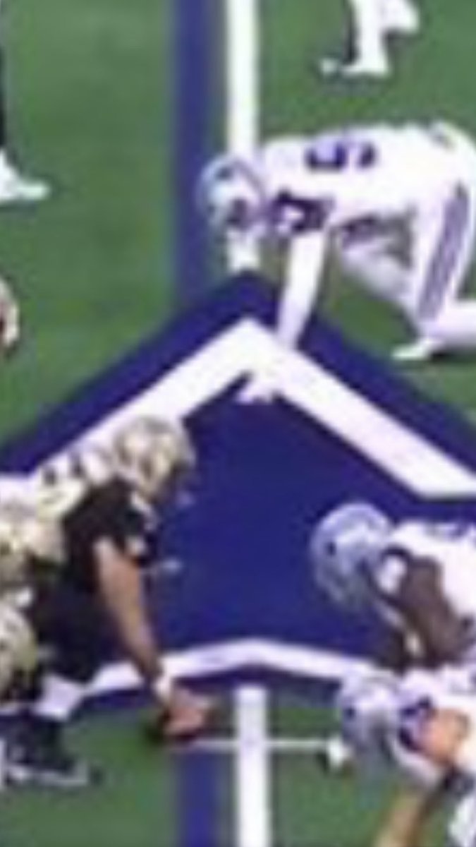 AnthonyWhite_31's tweet photo. Is this offsides? https://t.co/HVwp7eoUrM