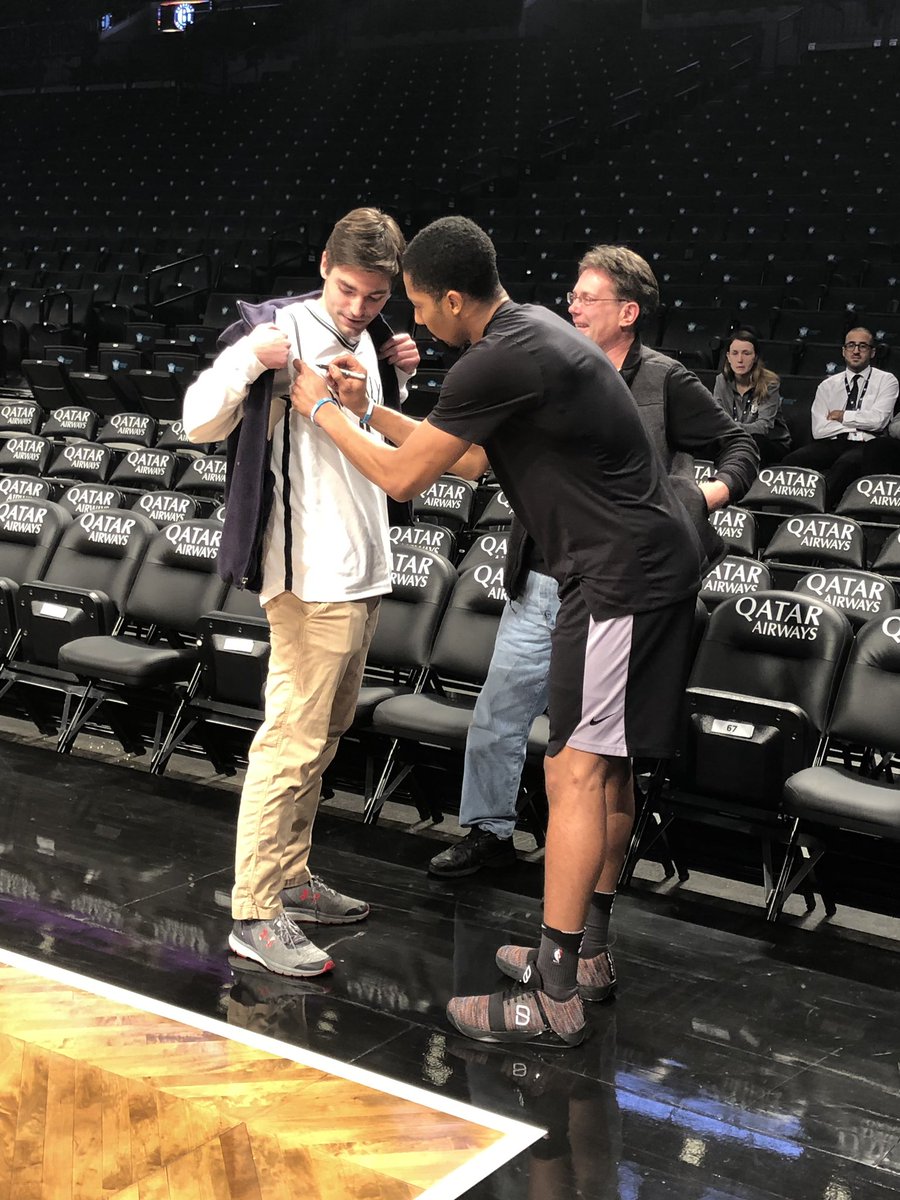 BrooklynNets's tweet photo. Mike won @SDinwiddie_25’s Twitter 🎟 giveaway, so of course Spencer came by to sign the swag 🖊 https://t.co/uVe864l7m9
