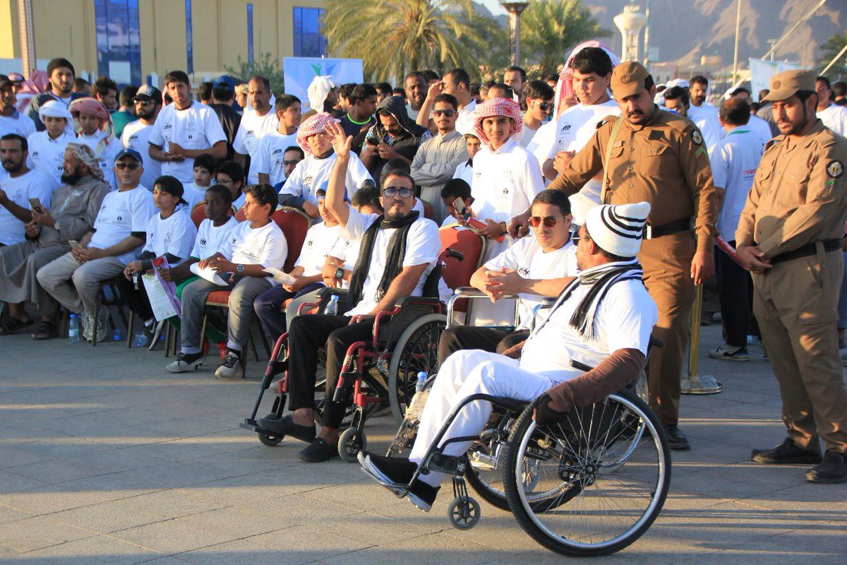 nsma_academy's tweet image. #اليوم_العالمي_للمشي
@najranwalking 

من #نجران_اليوم رجال وسيدات ، اطفال ومسنين واصحاب الهمم ♿️ يشاركون في فعاليه اليوم العالمي للمشي بمنطقه نجران

@Saudi_MP