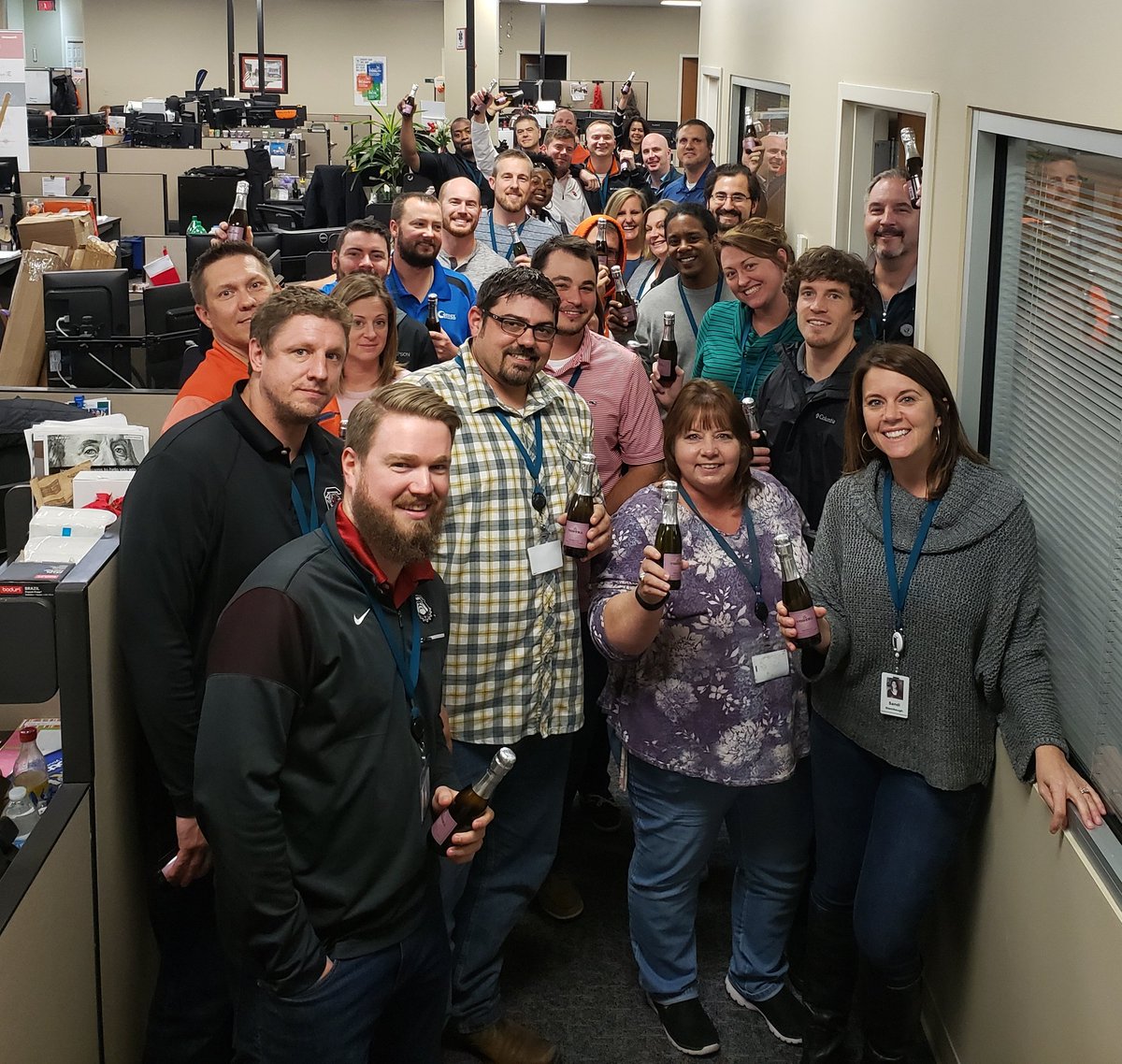 SandiSynnex's tweet photo. It's New Years Eve @SYNNEX today! Thank you to all of #ourfriends that made 2018 the best yet!! #ourfriendsarebetter #VISUALSolv #DeviceMobility #AVTweeps #AVisLife https://t.co/lccCbdiN6k
