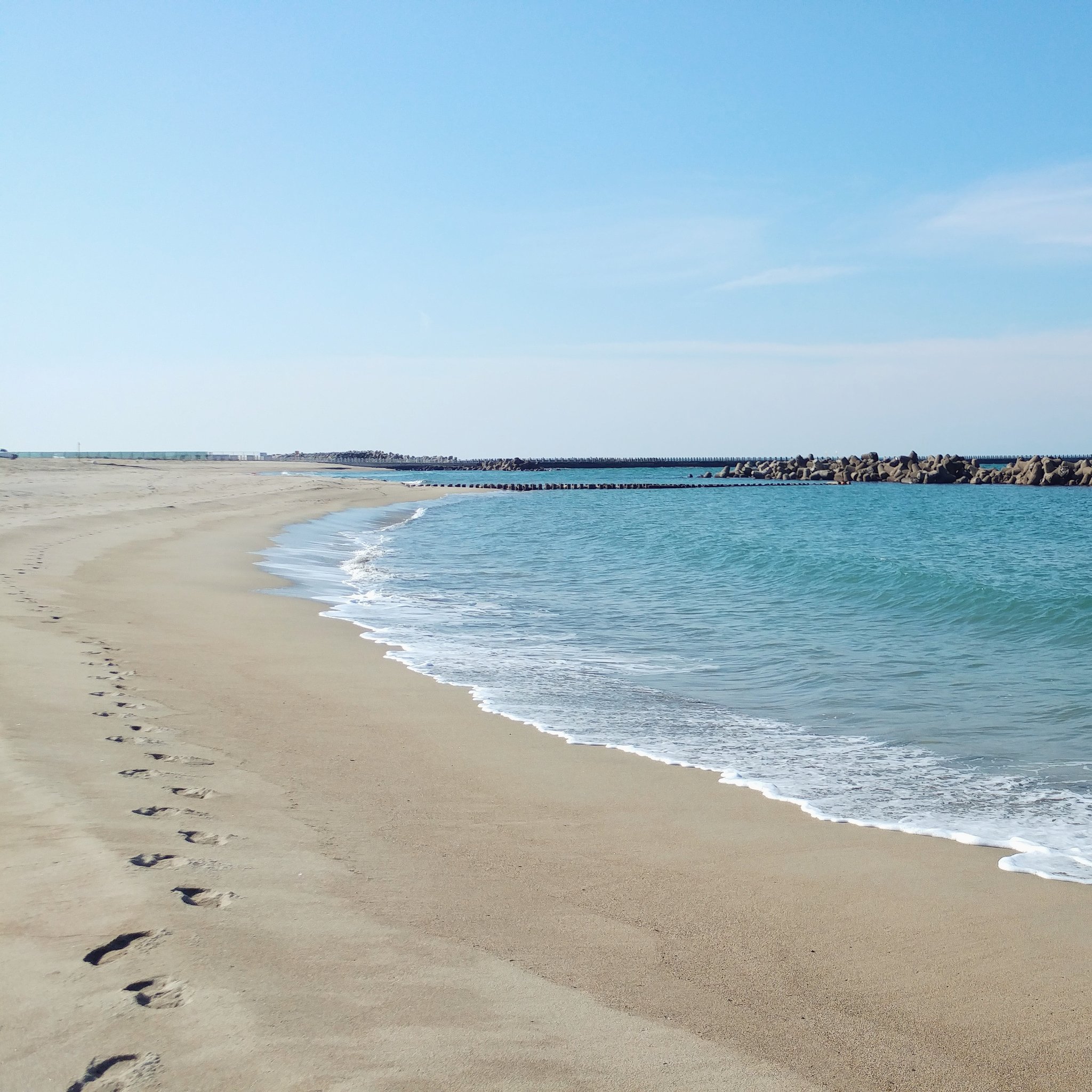 ヨロズナ 萬名 游鯏 波打ち際を歩く Seaside Beach Sandbeach 海辺 砂浜 浜辺 海岸 消波ブロック Ripple Wave 波打ち際 Footsteps 足跡 Hiyoriyamabeach Niigatacity Niigata Japan 日和山浜 新潟市 新潟県 新潟 日本海 T ヨロズナ 萬名 游鯏 波打ち際を歩く Seaside Beach Sandbeach 海辺 砂浜 浜辺 海岸 消波ブロック Ripple Wave 波打ち際 Footsteps 足跡 Hiyoriyamabeach Niigatacity Niigata Japan 日和山浜 新潟市 新潟県 新潟 日本海 T