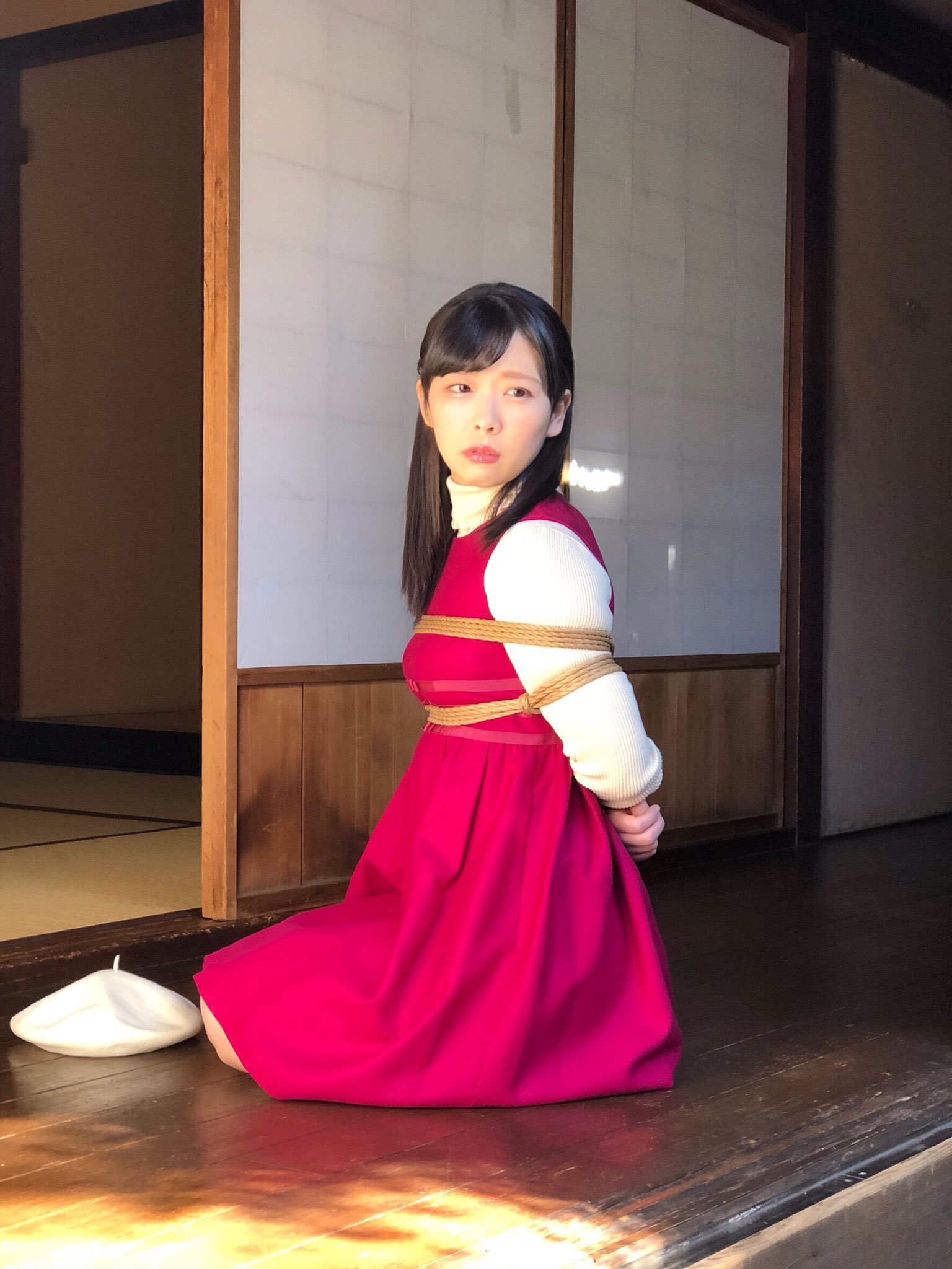 原美織　緊縛  / X