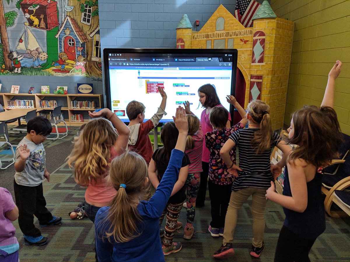 gregerson_kyle's tweet photo. Coding club during kindergarten, first, and second grade recess. We had fourth and fifth graders helpers helping lead activities. There was also some amazing dancing. @codeorg @TeachCode https://t.co/vvOMw8Sxl4