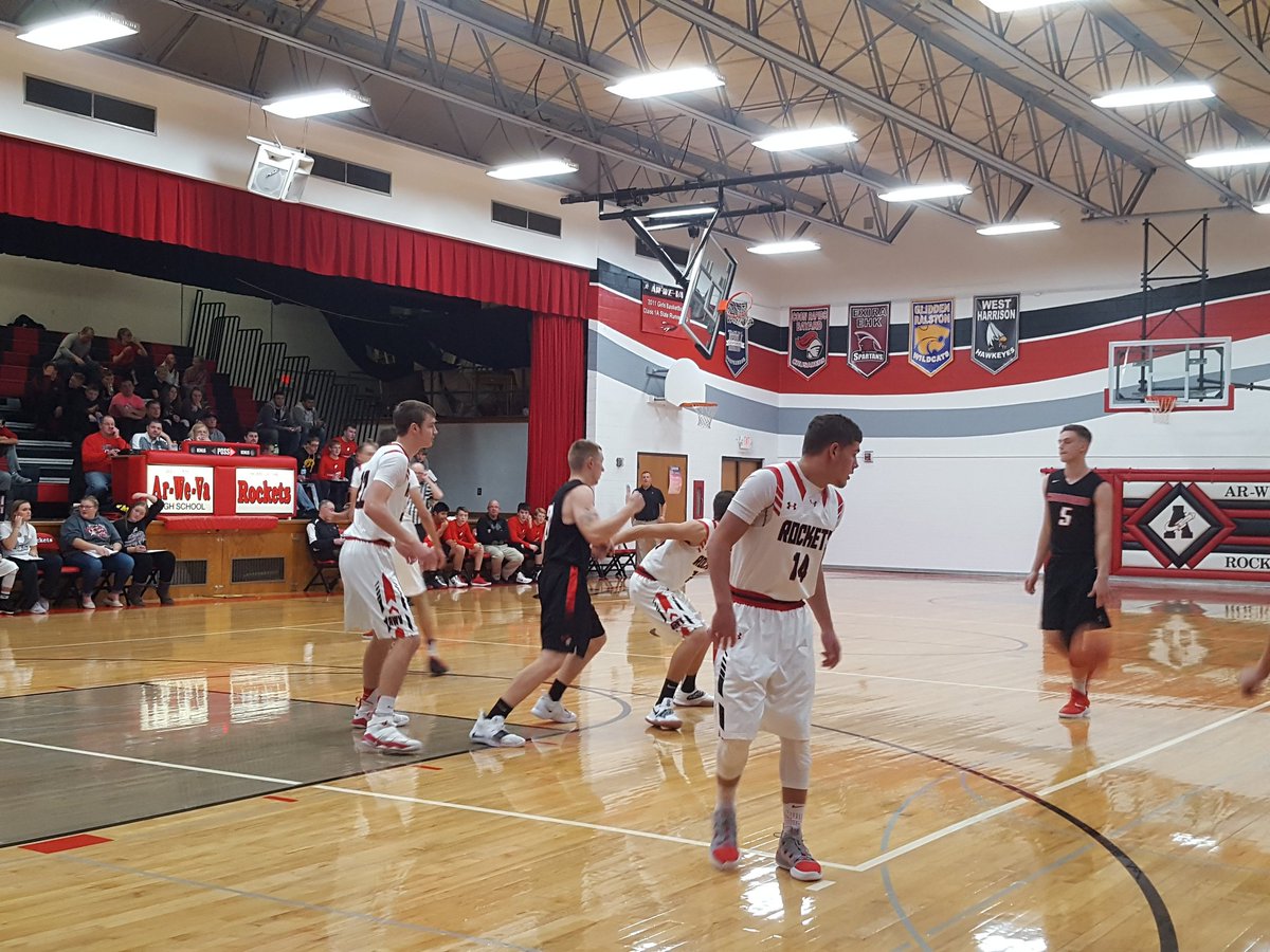 RichStoffers1's tweet photo. 32 - 10 AWV over Coon Rapids - Bayard @ halftime! D. Schurke shooting lights out, 17 @half-time to lead all scorers @mark_schafer! #AWVrockets https://t.co/CIqNKAGGw7