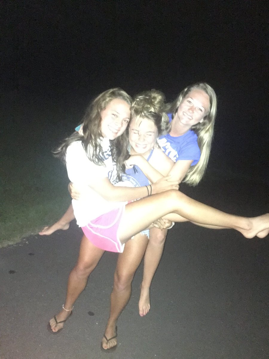 cheyenneepepper's tweet photo. happy bday @EJWilson31 ilysm &amp; miss you. thanks for being there during my journey with the big man upstairs. Have a great day!! https://t.co/YW4QC2Zr1n
