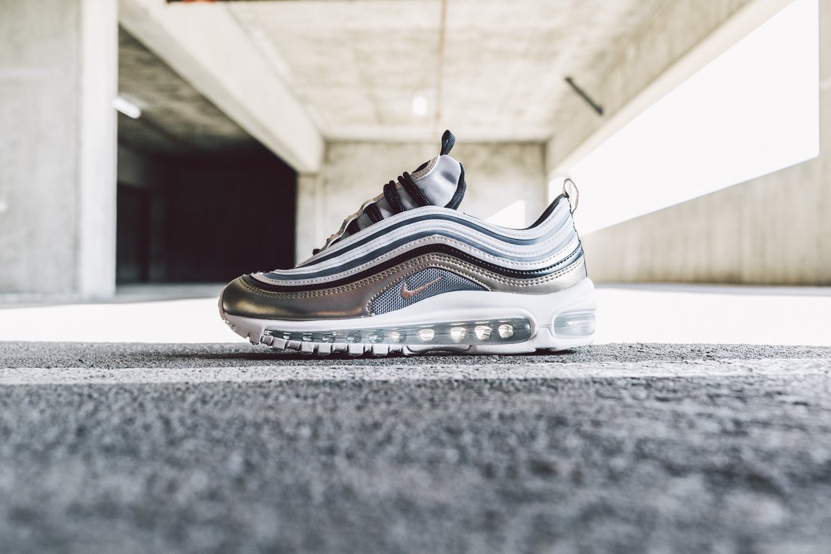 nike air max 97 metallic platinum