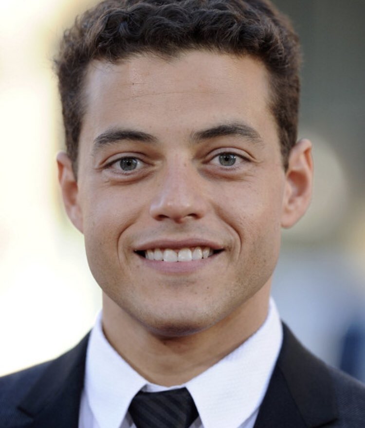 актер малик биография. рами малек. рами малек 2005. актер малик биография. рами малек улыбается.