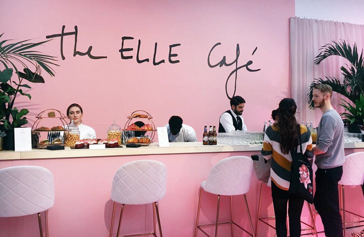 If you need us this weekend.... you can find us in this exact spot #smug #dreamyweekendsetup  

#ElleWeekender #DontMissOut #SaturdayMorning #SweetSaturdays