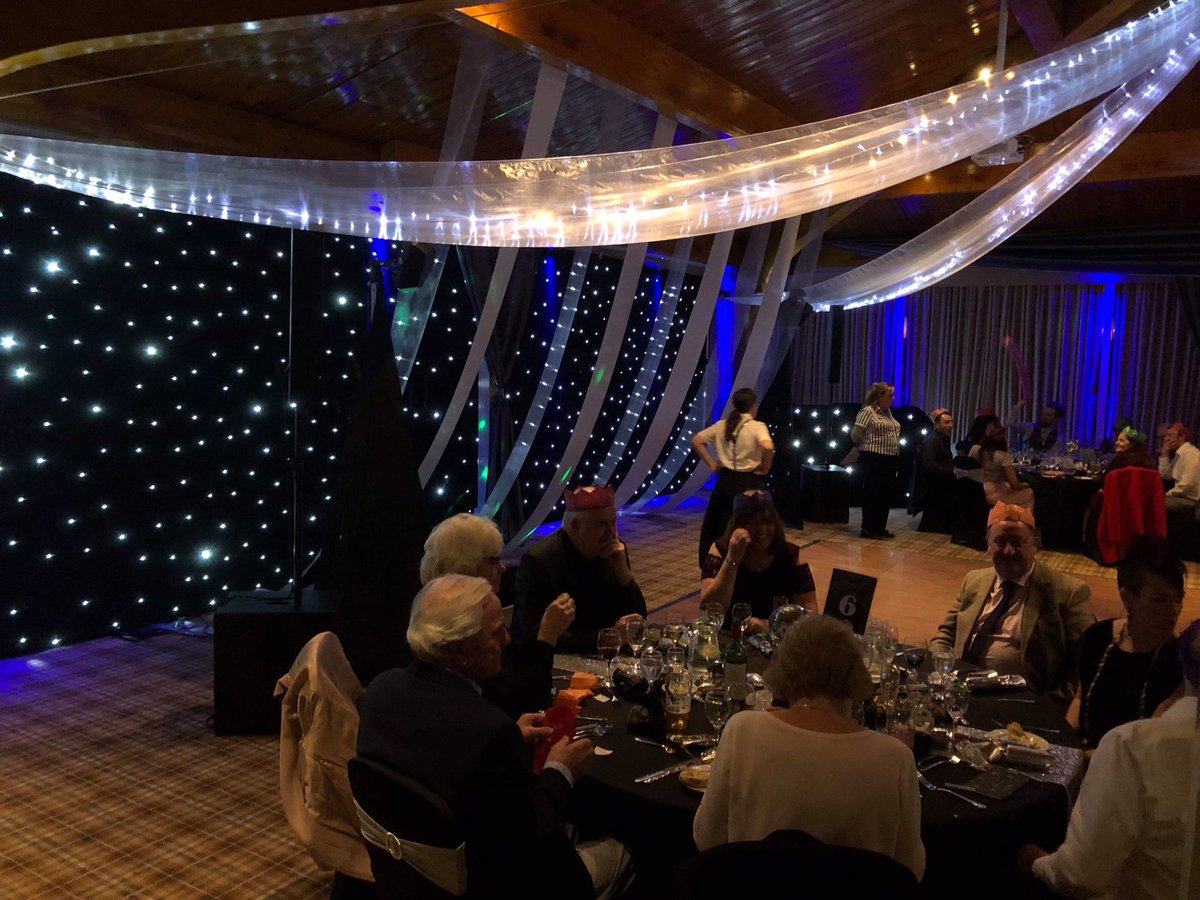 jbr_dj's tweet photo. It’s Christmas Party Time at Woburn Safari with @1Entertainments https://t.co/NZaiQy9sba