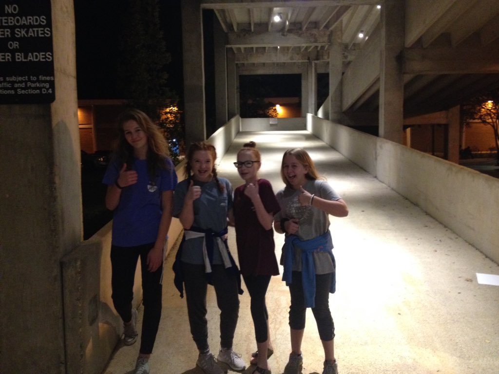 schescience's tweet image. All done unloading and ready for tomorrow! #currenteventsbestrobotics #Thanks2BESTRobotics