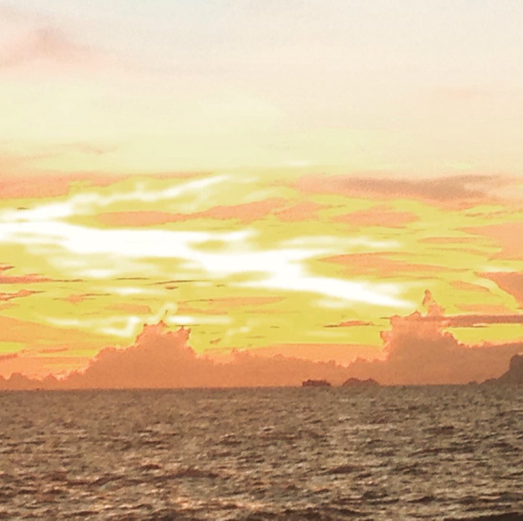 Health__Oasis's tweet image. Sunsets in Koh Samui are just marvellous! Great nervous support addition to our #cleansingprogram Cleans the mind and #purifiessoul ❤️#islandlife #happy #healthy #beachlife🌴 #detox #sunset