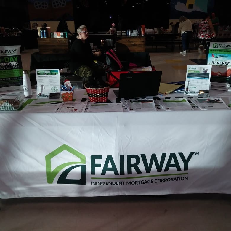 drennenhomeloan's tweet image. Come hang out with the Drennen Team at the Explore Knowledge Academy Holiday Bazaar!!!🎄🎅🎄🎅🎄🎅

Drennenhomeloans.com
#drennenteam
#FairwayIMC#2289
#funandfestive
NMLS#337203