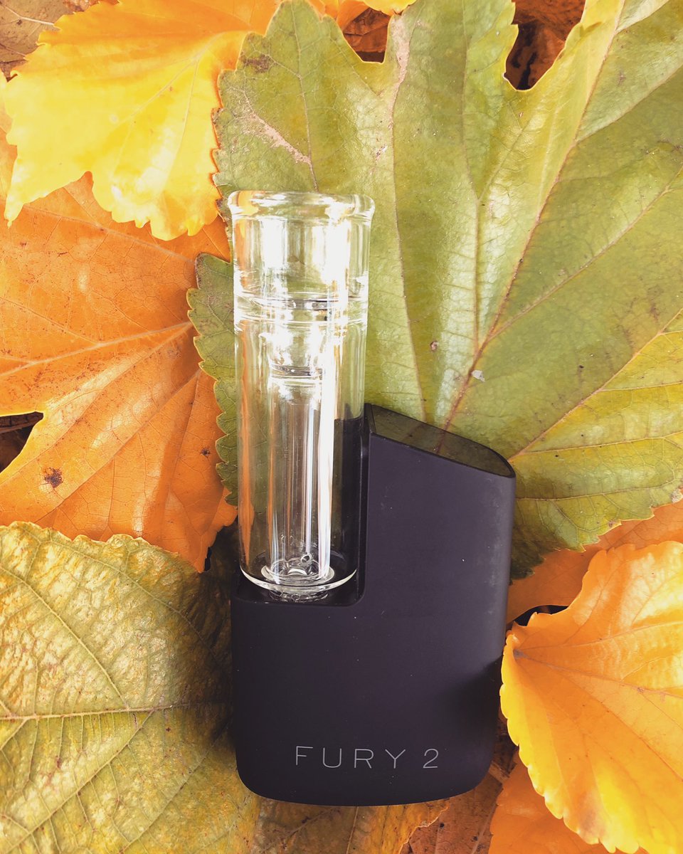 HealthyRips's tweet photo. Check out our new Glass Bubbler 2.0! Compact and durable for your busy lifestyle! Portability is our specialty 💁♀️💚💨
#fury2 #cannabiscommunity #vapelife #vape #glass #cannabis #cannabisculture #vaporwave #vapeporn #vapenation https://t.co/AoRqr6Rg09