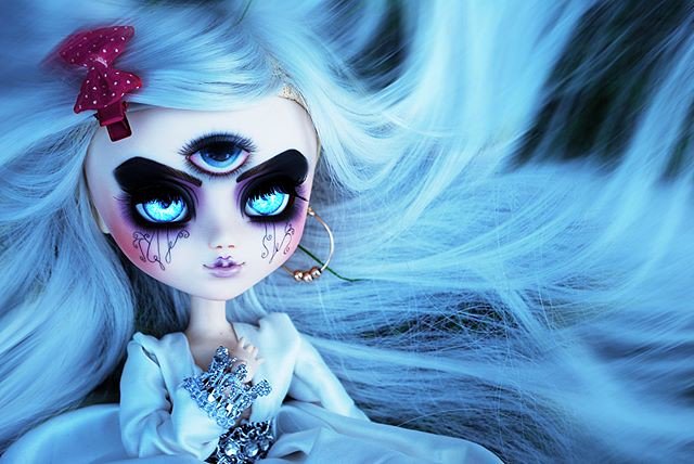 DavidNSlater's tweet photo. Reposting @nenndolls:
- S H I V A -
Makeup by me
Coucou @ikkithebabyface ♥ :p
#pullipdoll #groovedoll #プーリップ #pullip #pullipfullcustom #ooak #pullipcustom #doll #poupée #photography #groove #toy #toyphotography #pullipphotography #photoshop #artist #photography #faceup https://t.co/mP0HhHHpyL