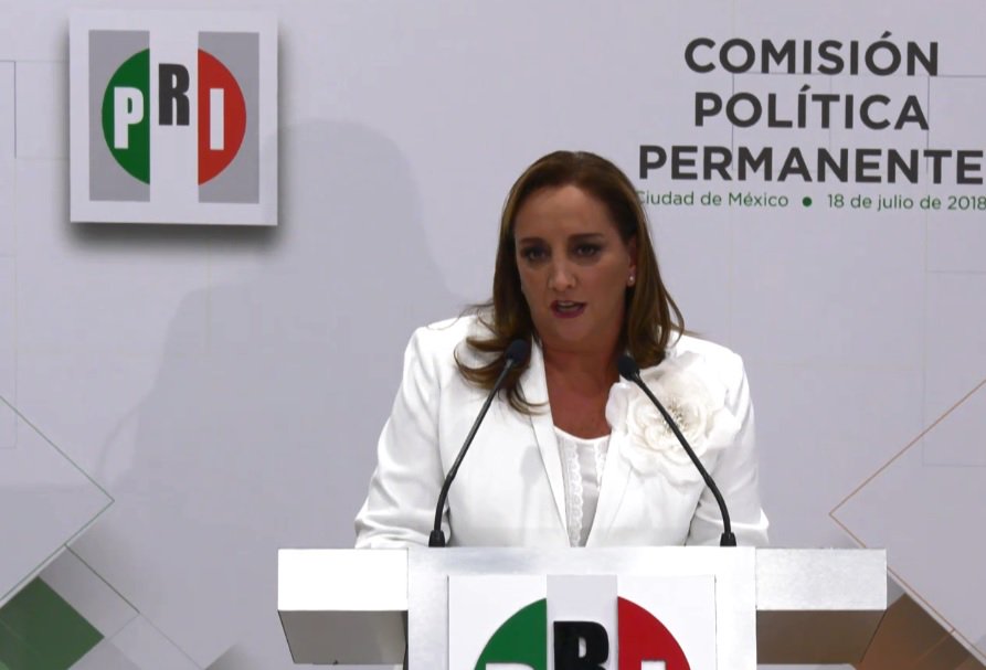 AztecaNoticias's tweet photo. Será PRI contrapeso efectivo frente al nuevo gobierno: Ruiz #Massieu 👉 https://t.co/rHWFYn8AV4 https://t.co/SkXkTD98jy