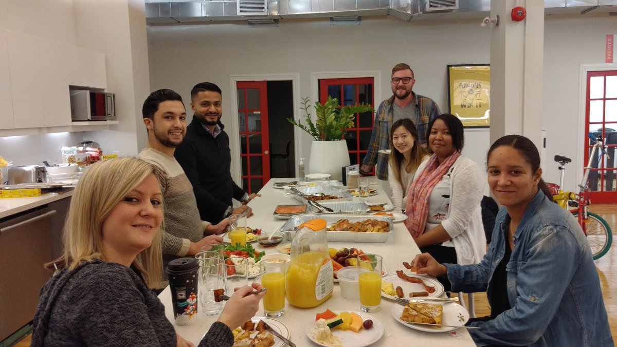 sallen57's tweet photo. WOW! What an amazing first month at @poweredbysearch ! Breakfast this morning and collaborative team meetings this afternoon were a great way to celebrate our #GrowthMindset together ๐ Special thanks to @devbasu for the investment in our #CEO/#VPofOperations partnership. https://t.co/g952Dnar3h