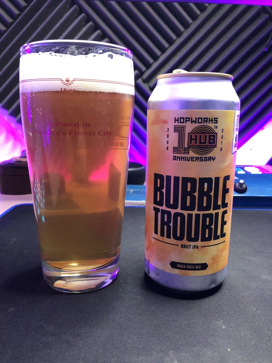 BrewsIn140's tweet photo. Super dry, earthy, notes of cedar/pine, and almost yeasty. A tasty top pallet treat. 7/10 @HopworksBeer #brewsin140 https://t.co/wiYgZwXzod