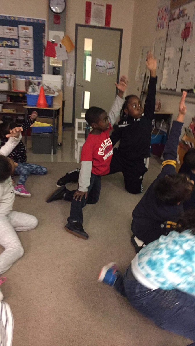 MlleWinter's tweet photo. Yoga on Thursday for #dpaeveryday #novdpa #MOVEmber @Mandela_PhysEd @MandelaPS π§π½ββοΈπ§πΎββοΈ #mandelapride https://t.co/gNiTCMmQwE