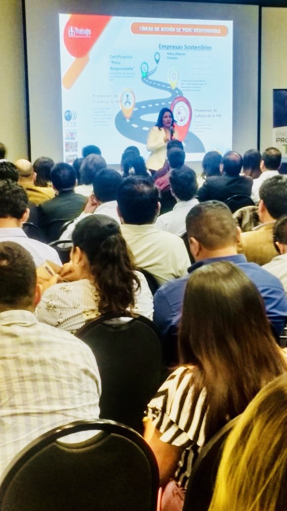 zorrillavane's tweet image. TASA convocó a su cadena de proveedores! 300 mypes! ¿Para qué? Para fortalecer sus capacidades en #RSE y #Sostenibilidad. Gestión Socialmente Responsable para promover empleo decente! Construyamos juntos un #PerúResponsable #HayqueSumaRSE 🌍🌱🇵🇪