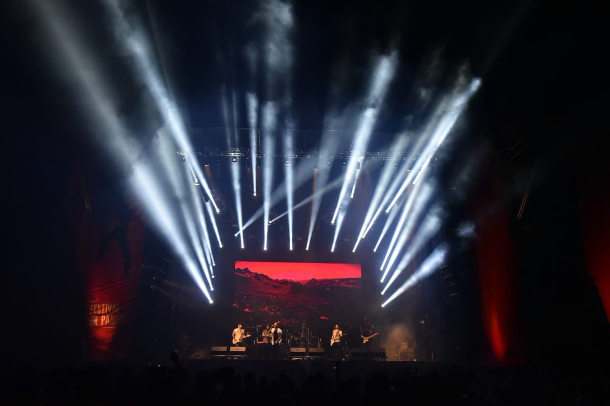ABCTVpy's tweet photo. ¡Mirá “Lo mejor del Cosquín Rock Paraguay”! #CRPY18
👉 Entrevistas, shows y mucho rock, en #AntesQueArda, con @jorgecoronel 🔥
Hoy viernes, de 22:00 a 23:00, en Personal TV (50), Claro tv+ (10), Copaco IPTV (10) y Tigo Star (19 y 729 HD). https://t.co/xgvTdogDSh