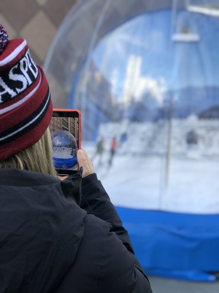 TrueNorthRocks's tweet image. #Contest is underway! Come down to @unionsquaresf and step inside our winter wonderland! Use #welovewinter &amp;amp; #TNRcontest to be entered for a chance to win an unforgettable trip to the Canadian Rockies!