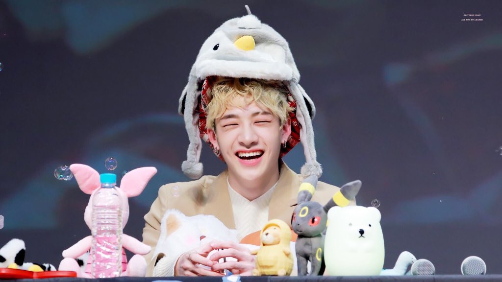 BANG CHAN IS CUTE