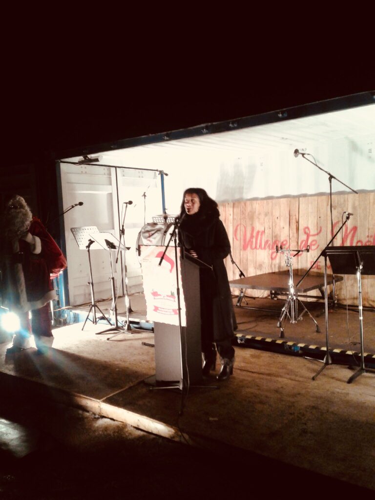 DomAnglade's tweet image. Très heureuse  d’accueillir pour une deuxième année consécutive le Village de Noël de Montréal dans #shsaC’est plus de 70 artisans locaux qui viennent montrer leur talent. Venez les encourager à la Place du Marché Atwater à partir d’aujourd’hui et ce jusqu’au 23 décembre ! #Noel