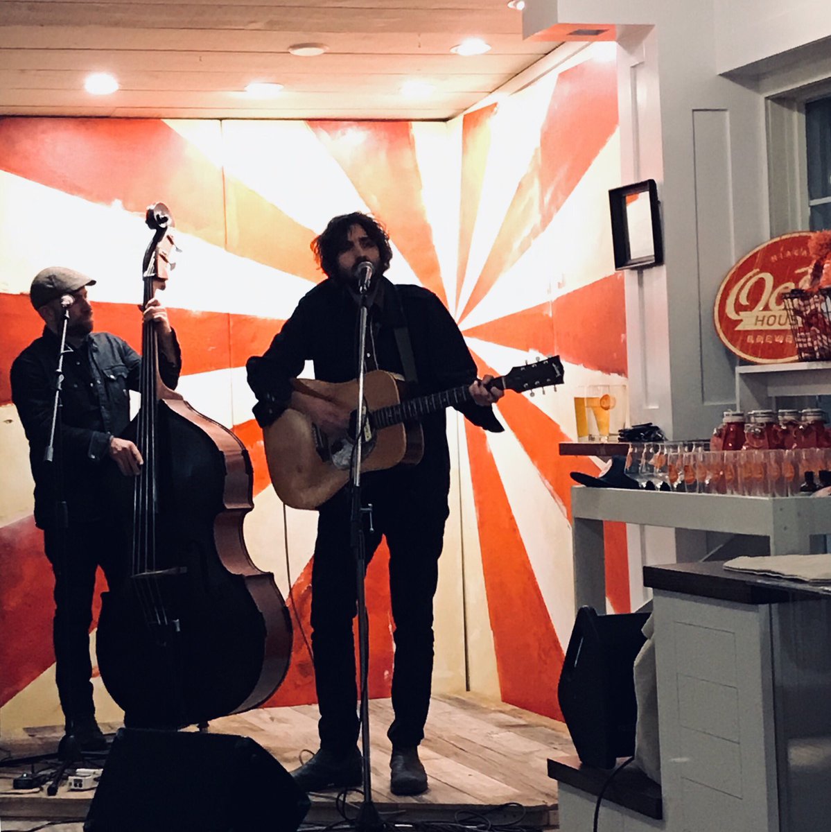 Eli & the Straw Man tweet media