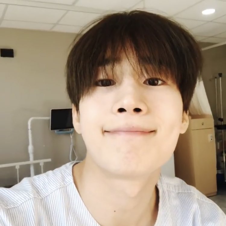 leaderthings's tweet photo. glad to know you're fine 💗 https://t.co/Qq7j8zNbPA