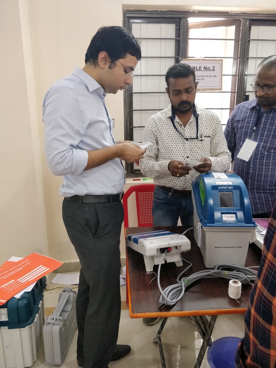 Sub_Coll_Bcm's tweet photo. As the RO, commissioning of EVMs and VVPATs is an important statutory process. The same has started in Bhadrachalam Constituency on mission mode. 

#TelanganaElections2018 
#WeAreReadyAreYou
#7thDecember https://t.co/KRWg0hEjd9