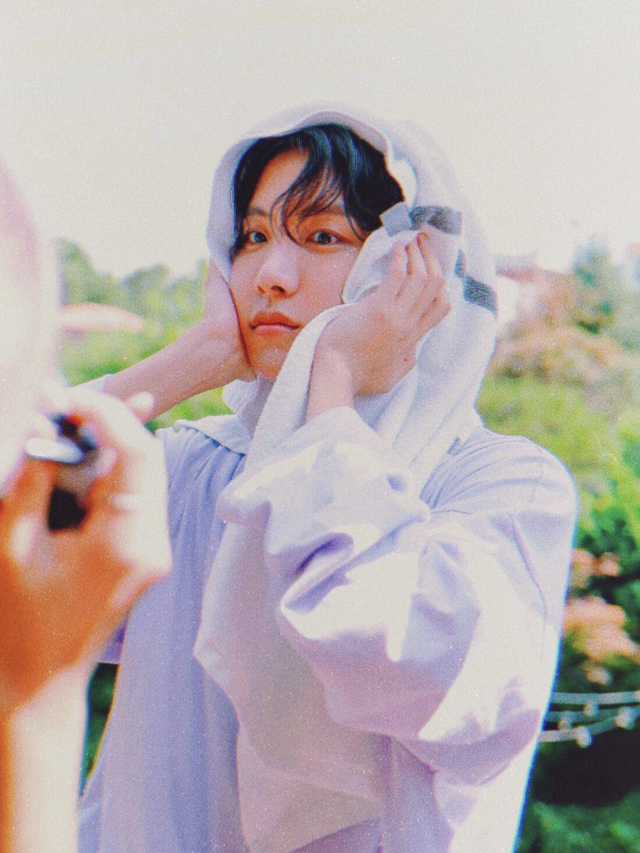BTSorbit's tweet photo. https://t.co/OXfu2PVuTU