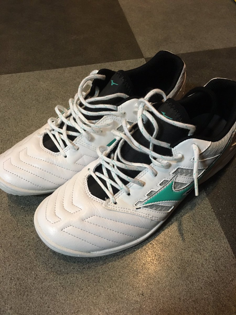 mizuno premium sala 3