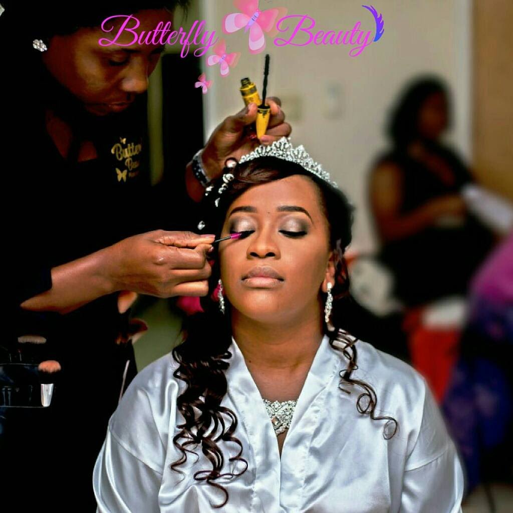 MeikleShaneik's tweet photo. 💍Getting Married in Jamaica 🇯🇲???💍
✋Do not procrastinate! 📞Book your MUA
📲Call/Whatsapp: 8767882425
 📧Email: butterflybeautyjm@gmail.com
#wedding #weddingsettings #bride #bridalmakeup  #bridesmaid #Jamaicanmua  #makeup https://t.co/9iJ0EzUNJL
