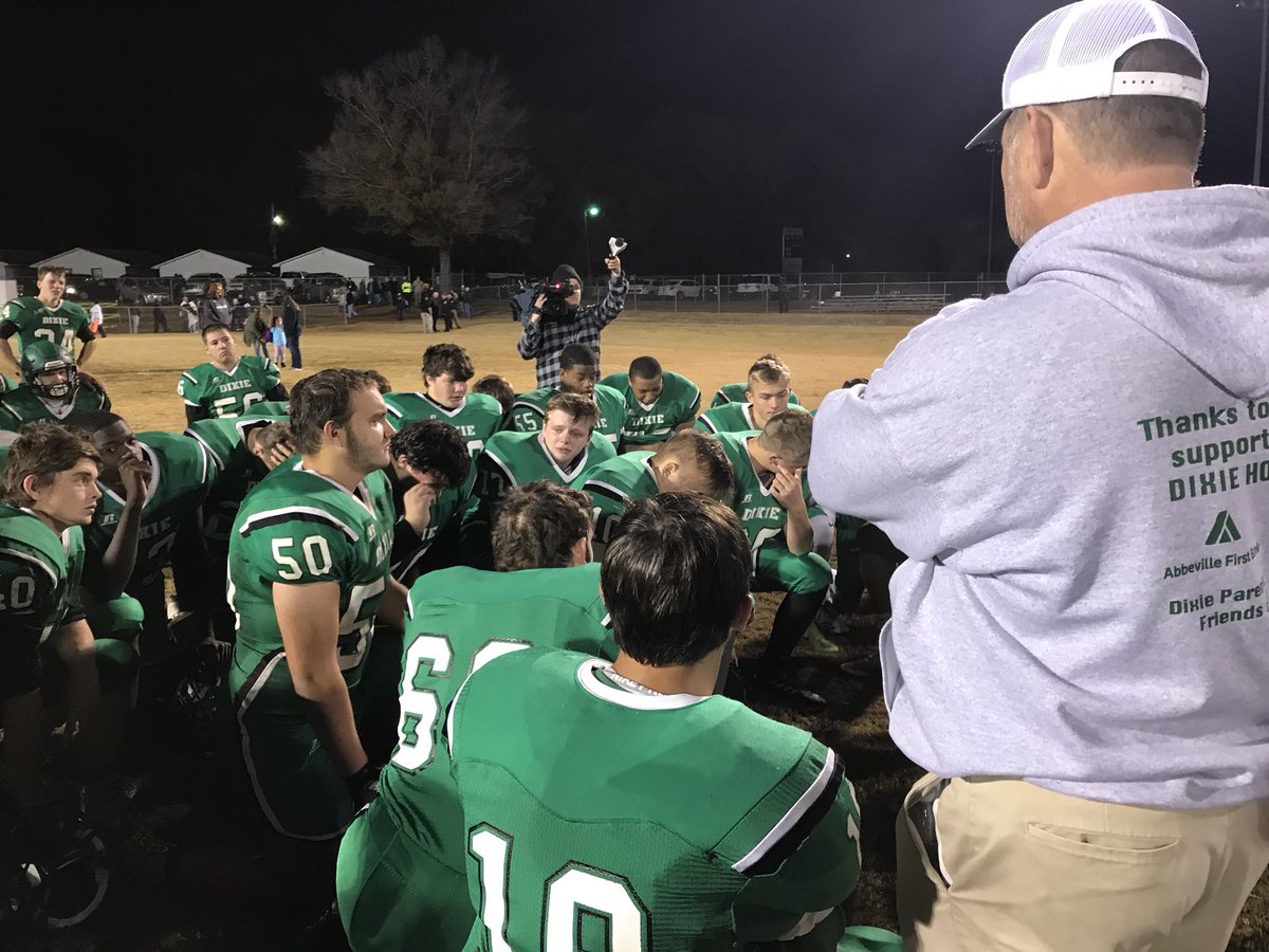 SkylarRolstad's tweet photo. Dixie made its longest playoff run since 1982. https://t.co/JMdS17dNop