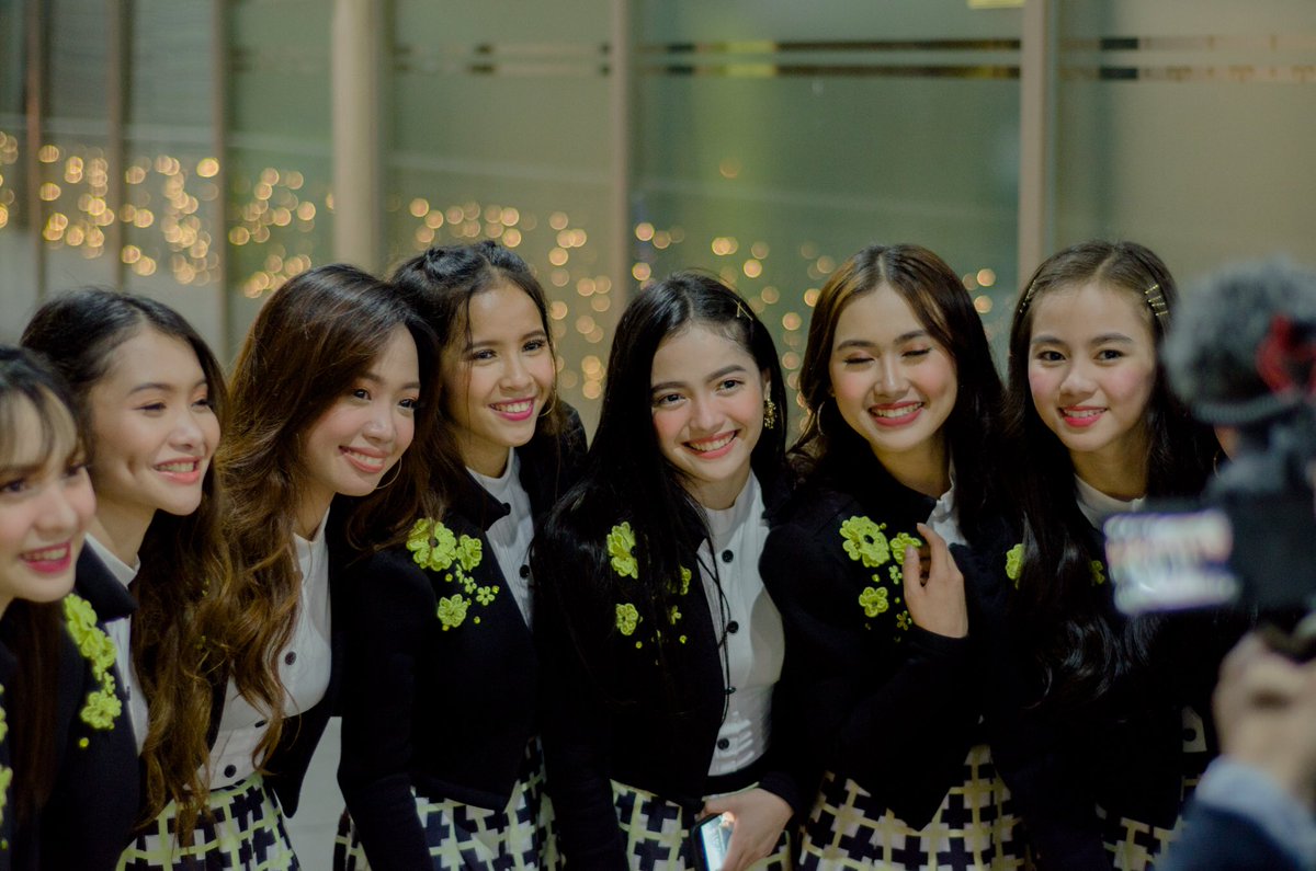 ItsUGoGirls's tweet photo. #PpopAwards2018 π€© https://t.co/WHmtinbbbR