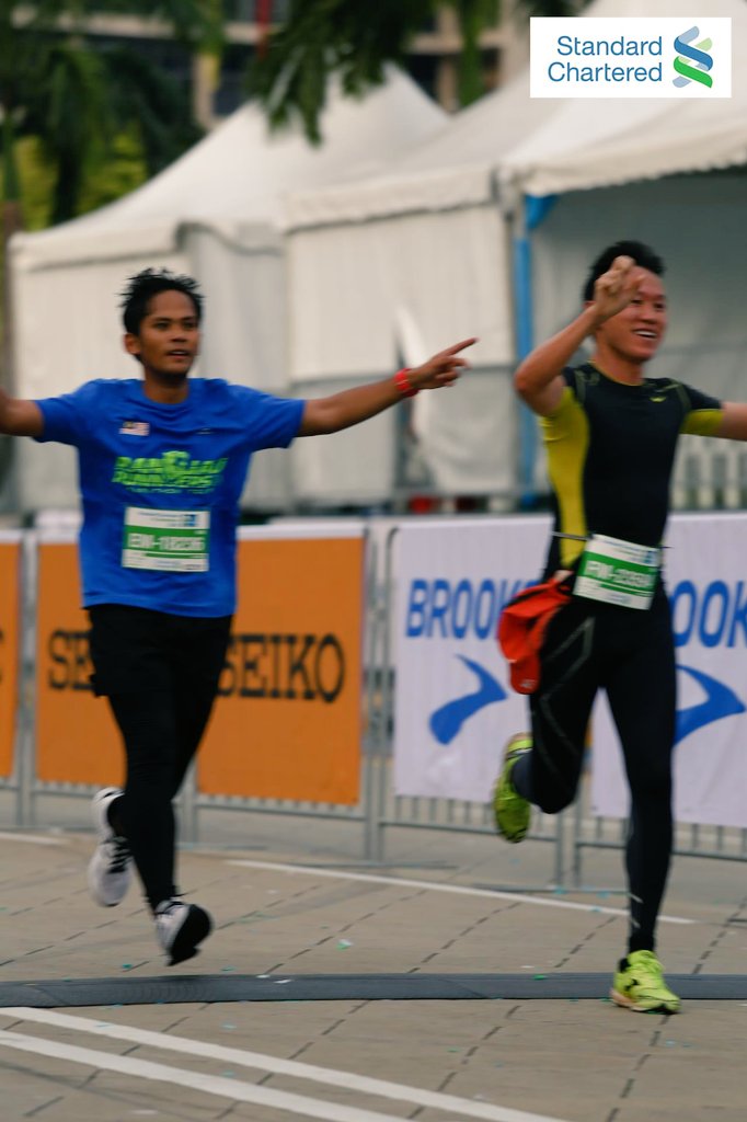 radhiozil's tweet photo. Nak throwback jugaklah hehe.
The moment when you break the 2hr for the first time. I'm literally fly 🦅
#tb #SCKLM2018 https://t.co/eYad6CWOym