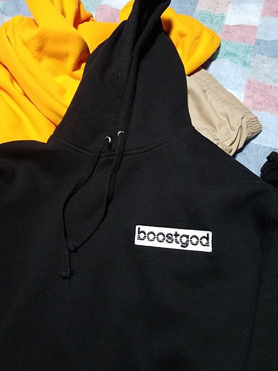 yanyanstweets's tweet image. Shoutout to @boostgodbst @OhItsTeddy @DirtyErn12 for getting this og piece to me. Weed smell and Omar hairs are a plus lol #BoostIsLife