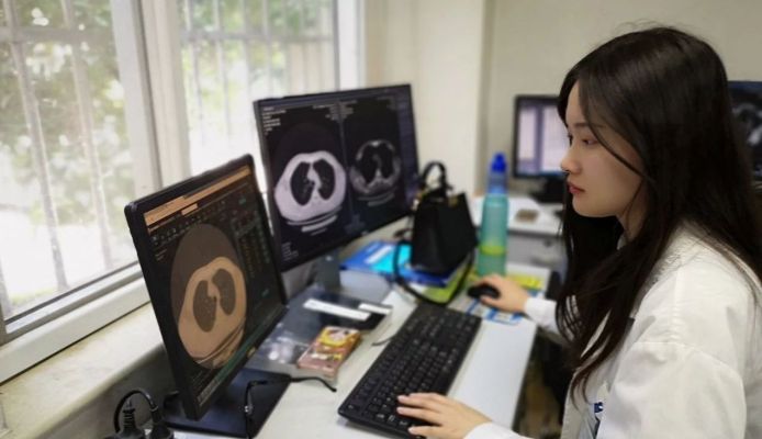 elainebeare's tweet photo. #China’s #Infervision is helping 280 hospitals worldwide detect cancers from images via @ritacyliao @techcrunch #AI #HealthTech https://t.co/gh61ul4GWY https://t.co/VBGth6Asti