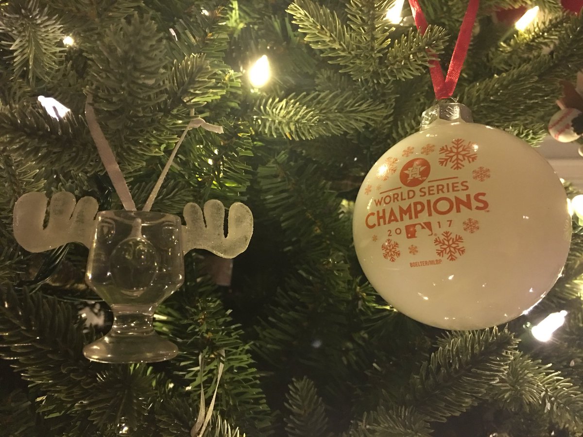 AstrosSuperFan's tweet photo. Can I refill your eggnog for you?
Get you something to eat?
Drive you out to the middle of nowhere and leave you for dead?
#2017WS https://t.co/FHovPbbbzn