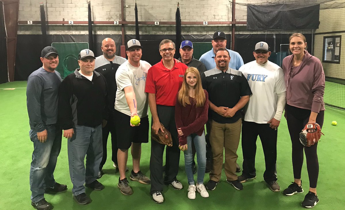FastpitchF's tweet photo. Great Coaches’ Clinic tonight at Fury Academy. Excited to have Rick Pauly and 8X All Pro  @sarahpauly23 leading this session for Fastpitch Foundations. Tomorrow @FastpitchF will have 2 Pitching Clinics. Follow us for live updates during the clinics. @furyacademy #brushtrigger https://t.co/qg4jO97Cfs