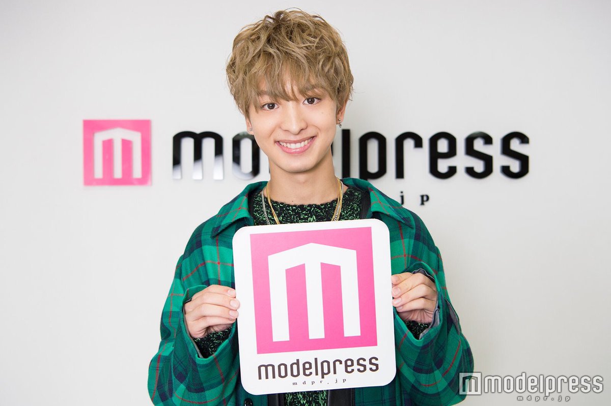 FANTASTICS__LDH's tweet photo. FANTASTICS×modelpress
Vol.3 → 木村 慧人

Q1.この世界に入ったきっかけは？
Q2.1番思い出に残っている出来は？
Q3.ほかのメンバーに負けない！と思う自分のアピールポイントは？
Q4.夢を叶える秘訣は？
Q5.メンバーからメンバーへリレー質問！

質問の回答はコチラから↓
https://t.co/QzhiAobc4c https://t.co/CTmQ9T0oVq