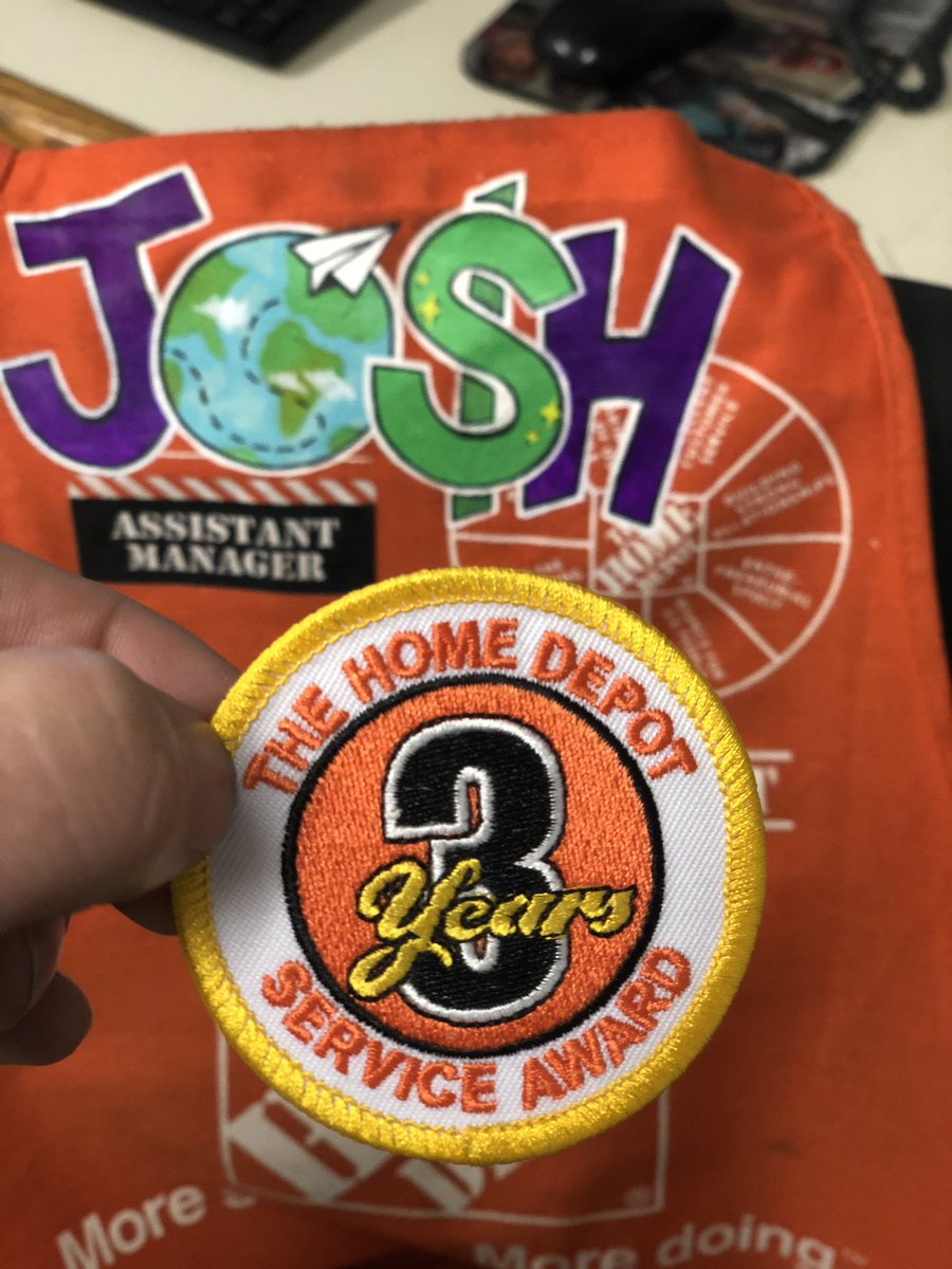 MrJvalle's tweet photo. One thousand ninety-eight days ago I started working for this great company (THD). Today mark three years of nothing but hard work and dedication.
Another 12 years to go, or should I say 4,380 days.
Let's grow πͺπ»
#Teamdepot
#store4166
#store6866
#nowstore4104
#supermotivated https://t.co/FmyojjLIIg