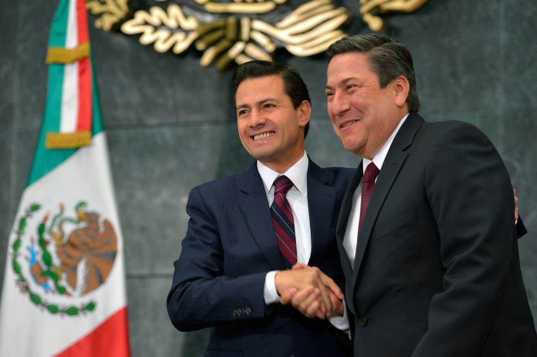 BaltazarxTam's tweet photo. Presidente @EPN, hoy concluye una etapa que representa para mi el mas alto honor y una de las mayores satisfacciones de mi carrera. Ha sido un privilegio formar parte de la administración encabezada por usted, a quien debo el mayor reconocimiento y agradecimiento. https://t.co/GikMSRgv7n