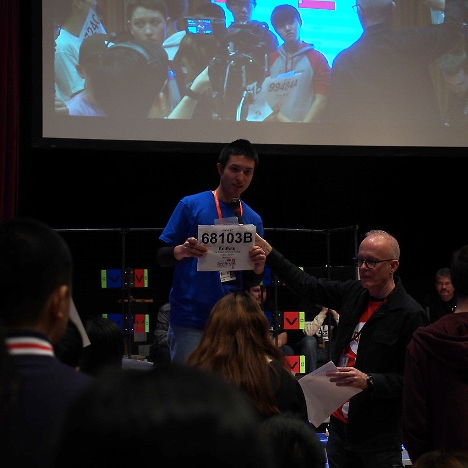 After the intense rounds, The Kinubots of Christian Academy has accepted our alliance where we will be teaming up for the Elimination Rounds. Will we stand a chance this time round?🤔<a href="/BST_Tokyo/">The British School in Tokyo</a> @BSTMrBalcombe @bst_robotics #VEXRobotics #BST_Robotics #CAJ