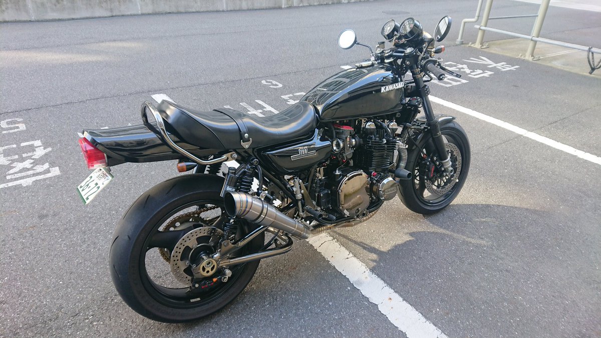 Takroom タックルーム 在 Twitter 上 Z にタンクパッド貼付の儀 旧車二輪に似合わない事は重々承知しておりやす しかしながら このギャップが やっぱ好っきゃねんw E T Co 3m1myheu Twitter