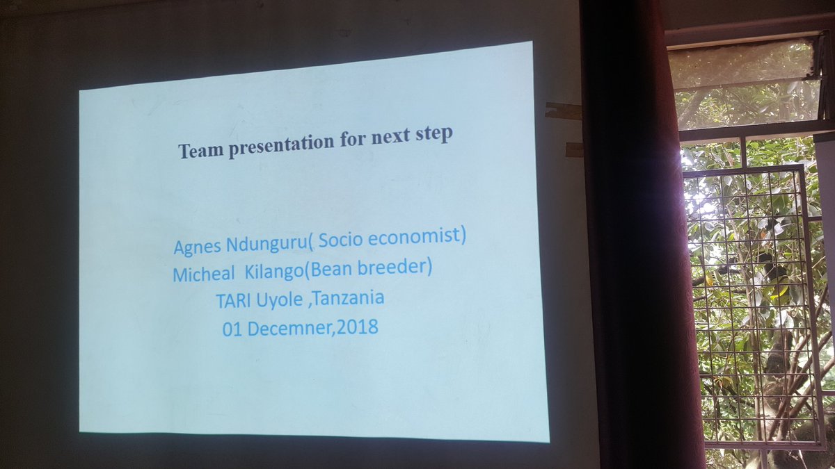 MakCAES's tweet image. First presentation this afternoon is from Miss Agnes Ndunguru a socio economist representing team Tanzania in the #GREATTLIIICourse workshop.